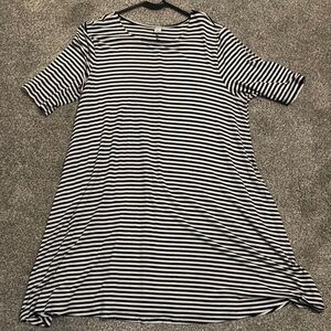 Old Navy Black and White A-Line Midi Dress